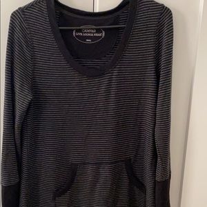 Soma small black/grey stripped tunic